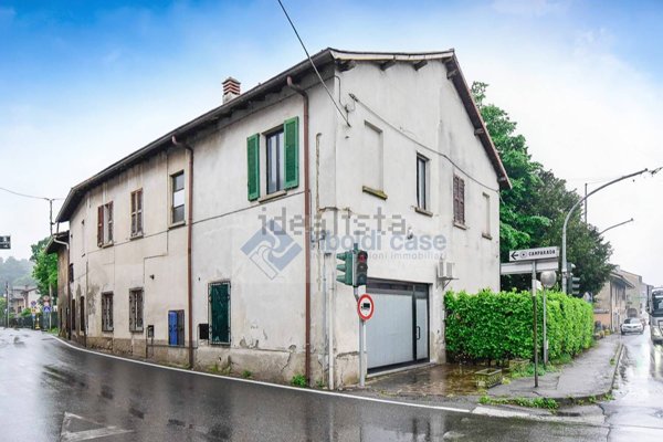 casa indipendente in vendita a Casatenovo