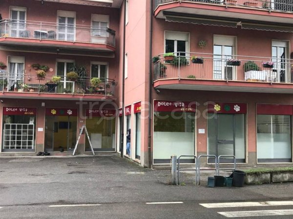 negozio in vendita a Casatenovo