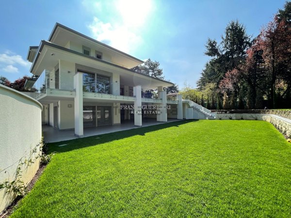 casa indipendente in vendita a Casatenovo