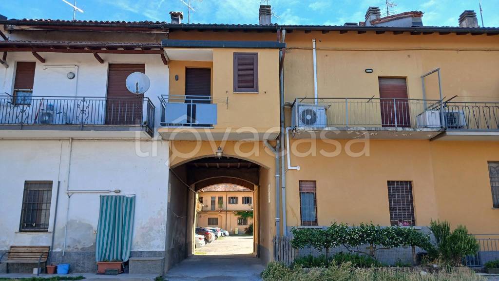 appartamento in vendita a Casatenovo in zona Campofiorenzo