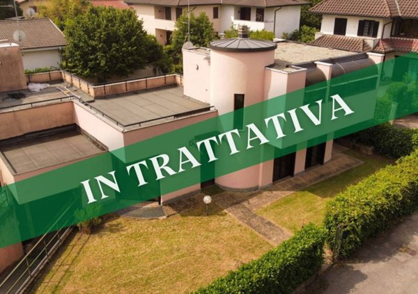 casa indipendente in vendita a Casatenovo in zona Rogoredo