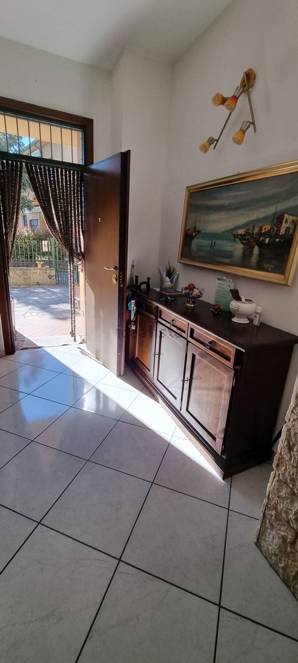 casa indipendente in vendita a Casatenovo in zona Rogoredo
