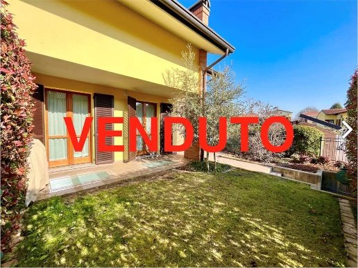 casa indipendente in vendita a Casatenovo in zona Rogoredo