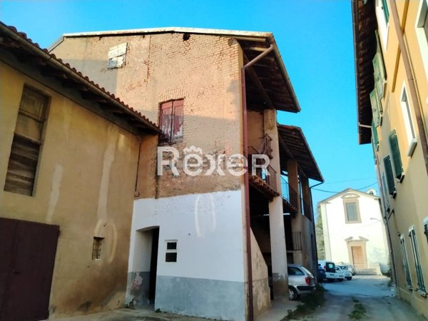 appartamento in vendita a Casatenovo in zona Valaperta