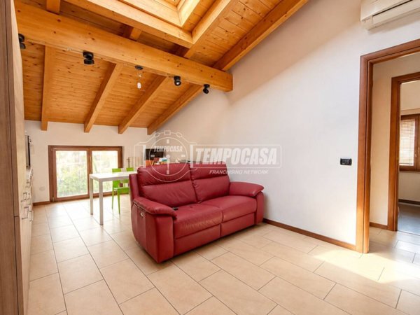 appartamento in vendita a Casatenovo in zona Campofiorenzo