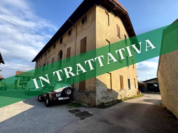 casa indipendente in vendita a Casatenovo