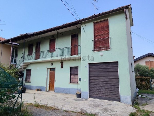 casale in vendita a Casatenovo