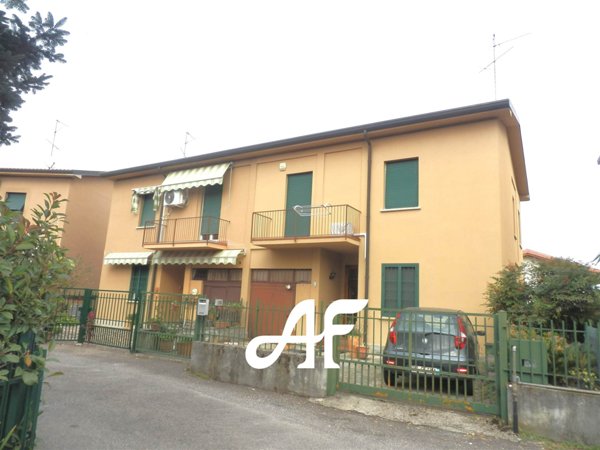 casa indipendente in vendita a Casatenovo in zona Rogoredo