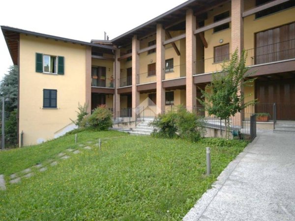 appartamento in vendita a Cassago Brianza