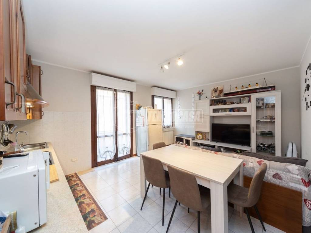 appartamento in vendita a Cassago Brianza