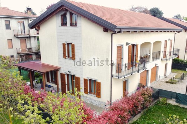 casa indipendente in vendita a Cassago Brianza