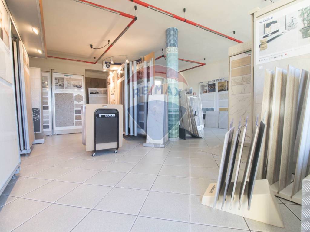ufficio in vendita a Cassago Brianza