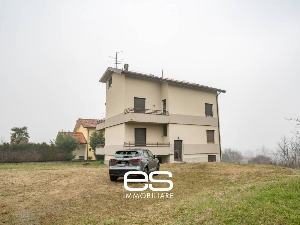 appartamento in vendita a Cassago Brianza