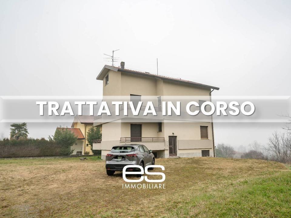 appartamento in vendita a Cassago Brianza in zona Tremoncino
