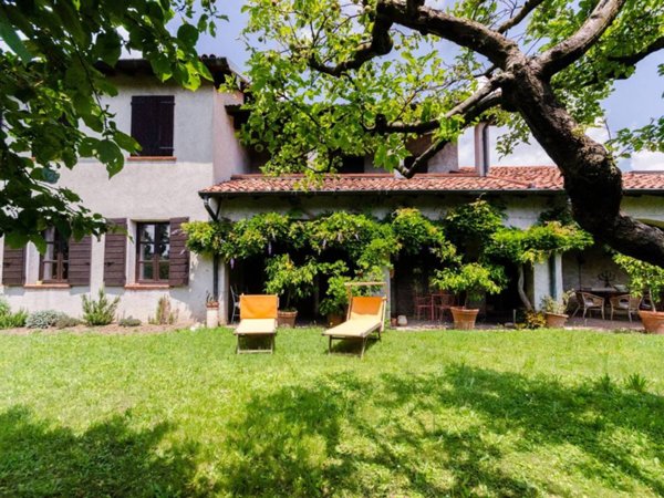 casa indipendente in vendita a Cassago Brianza