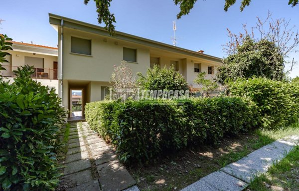 casa indipendente in vendita a Cassago Brianza