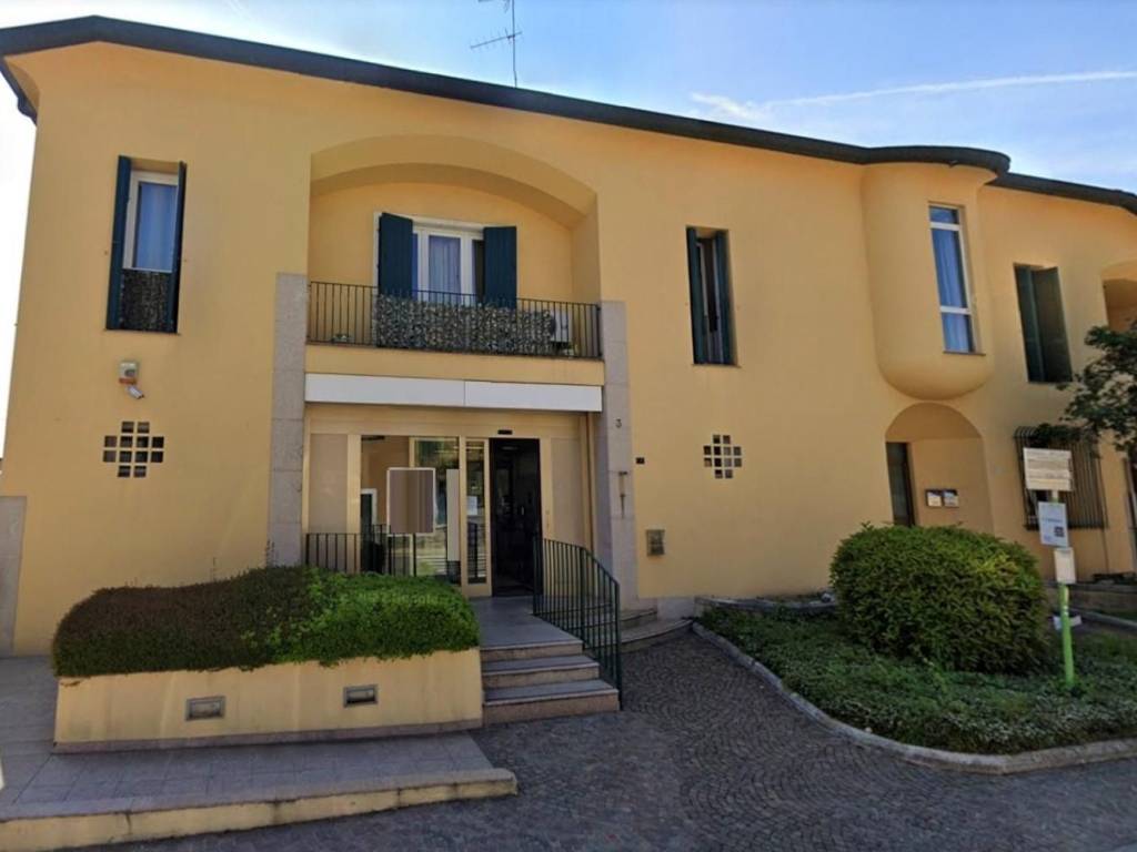 negozio in vendita a Cassago Brianza