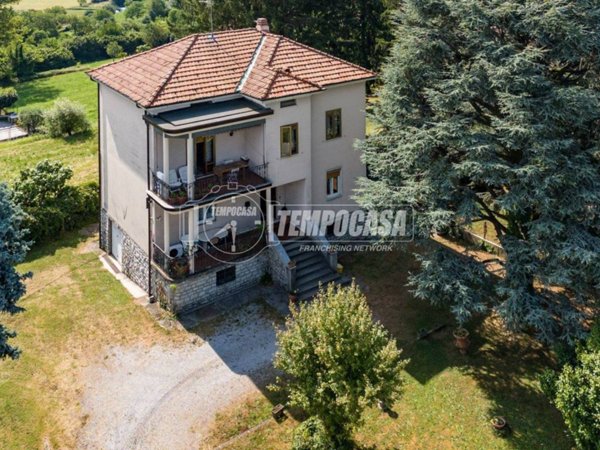 casa indipendente in vendita a Cassago Brianza