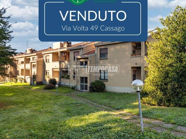 appartamento in vendita a Cassago Brianza