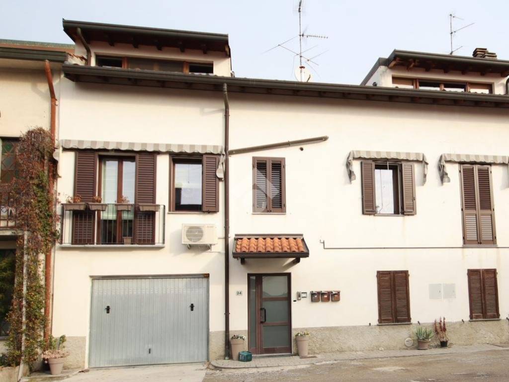 appartamento in vendita a Cassago Brianza