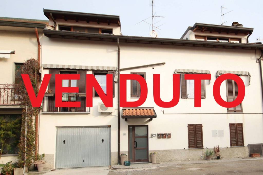 appartamento in vendita a Cassago Brianza