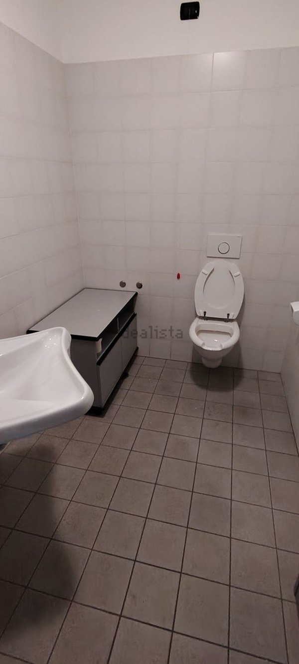 ufficio in vendita a Cassago Brianza