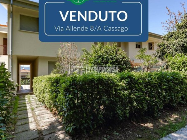 casa indipendente in vendita a Cassago Brianza in zona Tremoncino