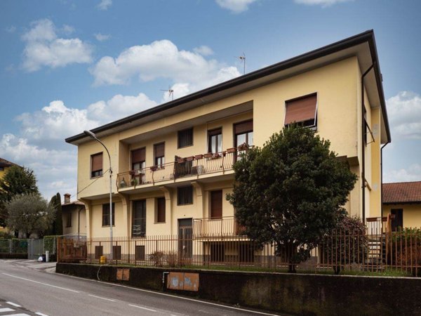 appartamento in vendita a Cassago Brianza