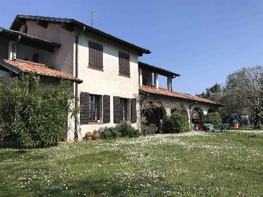 casa indipendente in vendita a Cassago Brianza