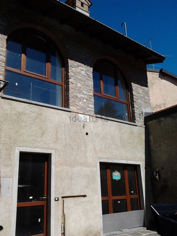 casa indipendente in vendita a Cassago Brianza