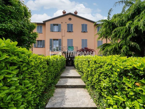 appartamento in vendita a Cassago Brianza