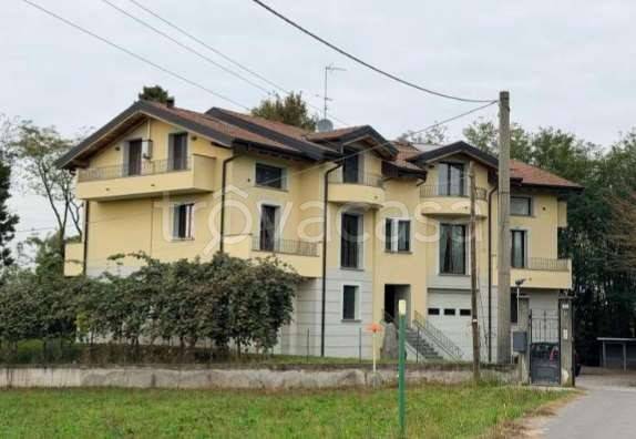 appartamento in vendita a Cassago Brianza in zona Tremoncino