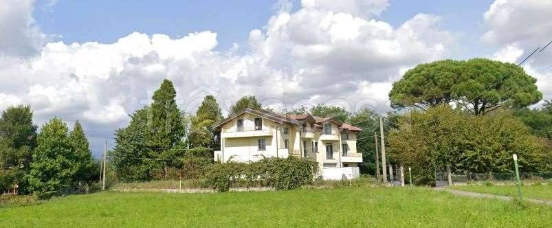 appartamento in vendita a Cassago Brianza in zona Tremoncino