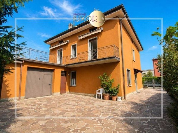 appartamento in vendita a Cassago Brianza in zona Tremoncino
