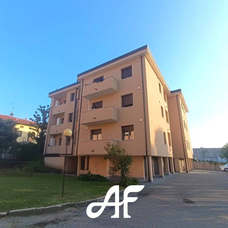 appartamento in vendita a Cassago Brianza in zona Tremoncino