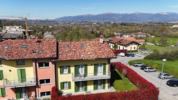 appartamento in vendita a Cassago Brianza