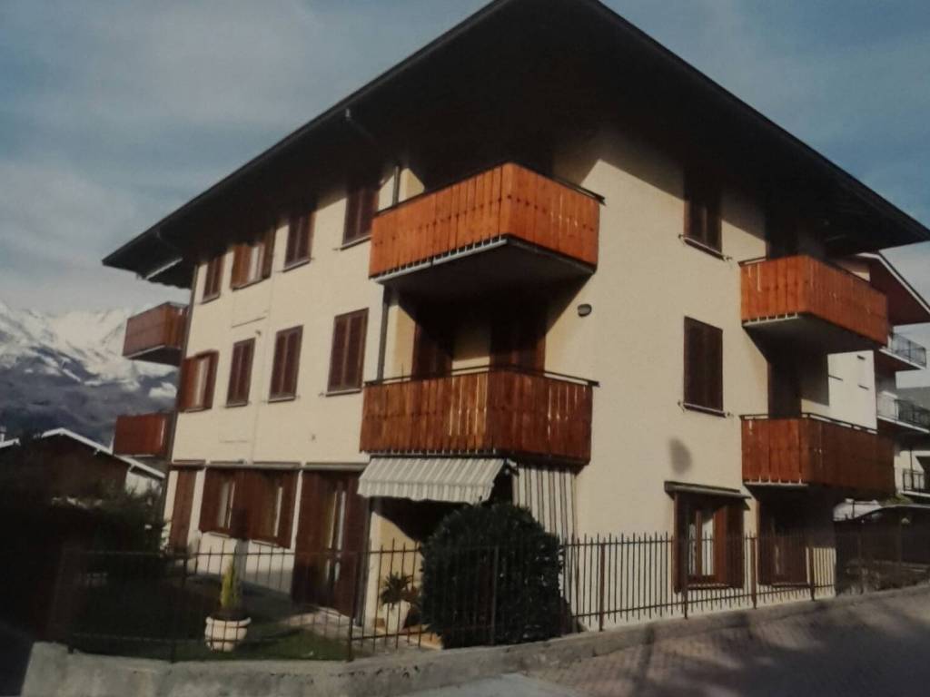 casa indipendente in vendita a Cassina Valsassina