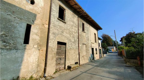 appartamento in vendita a Castello di Brianza in zona Brianzola