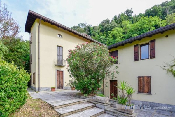 appartamento in vendita a Castello di Brianza