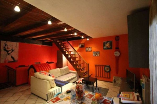 appartamento in vendita a Castello di Brianza