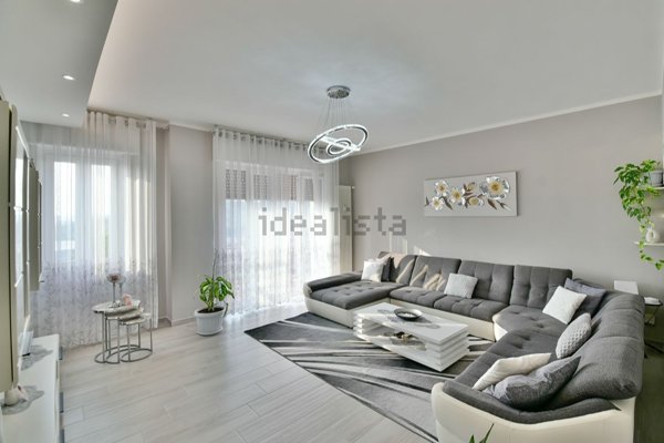 appartamento in vendita a Castello di Brianza