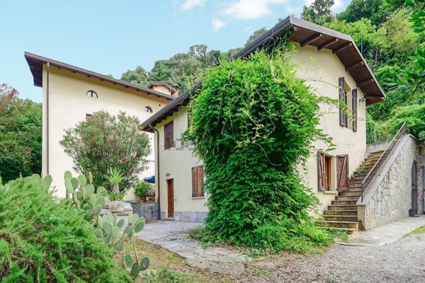 appartamento in vendita a Castello di Brianza