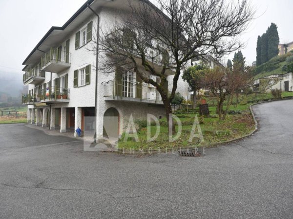 appartamento in vendita a Castello di Brianza