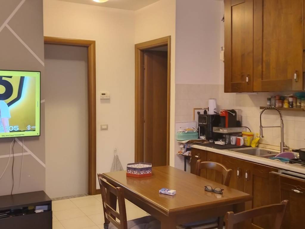 appartamento in vendita a Castello di Brianza in zona Cologna