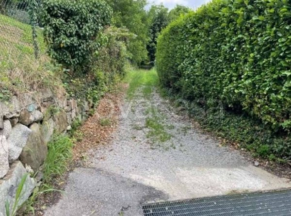 monolocale in vendita a Castello di Brianza in zona Brianzola