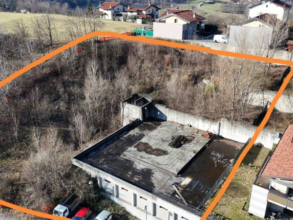 terreno edificabile in vendita a Castello di Brianza