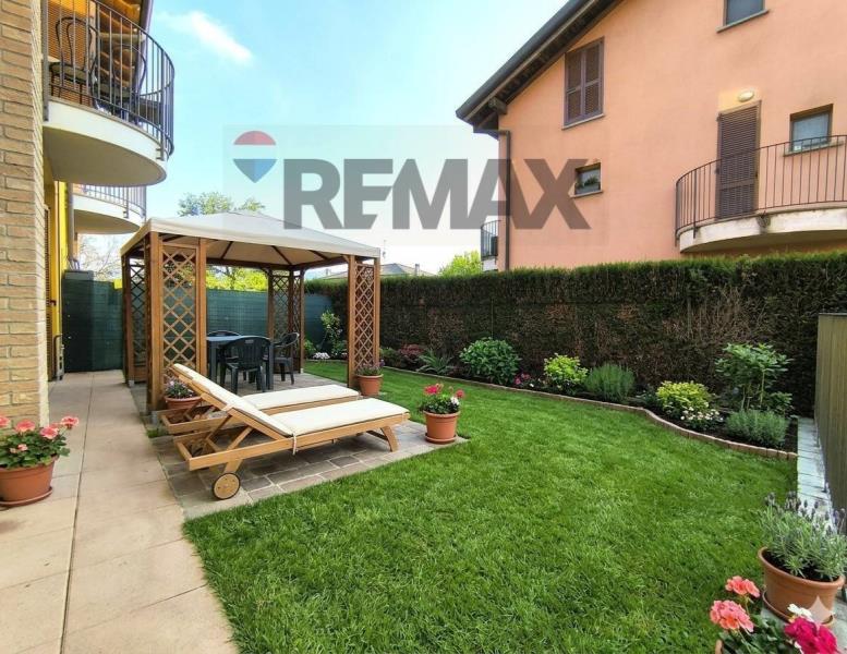 appartamento in vendita a Castello di Brianza in zona Brianzola