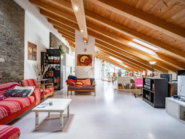 casa indipendente in vendita a Castello di Brianza