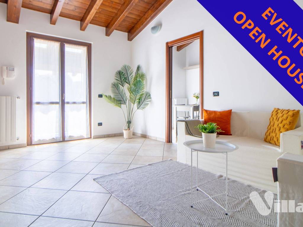 appartamento in vendita a Castello di Brianza in zona Brianzola