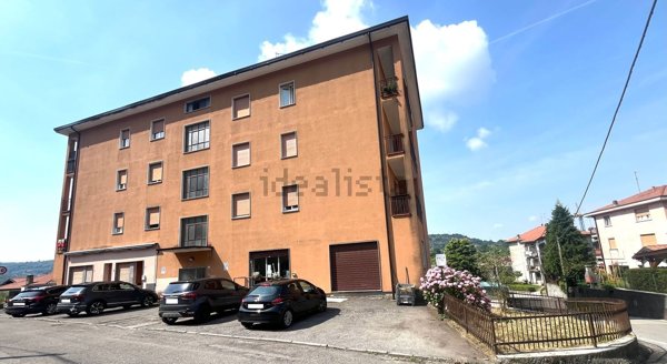 villa in vendita a Castello di Brianza in zona Brianzola
